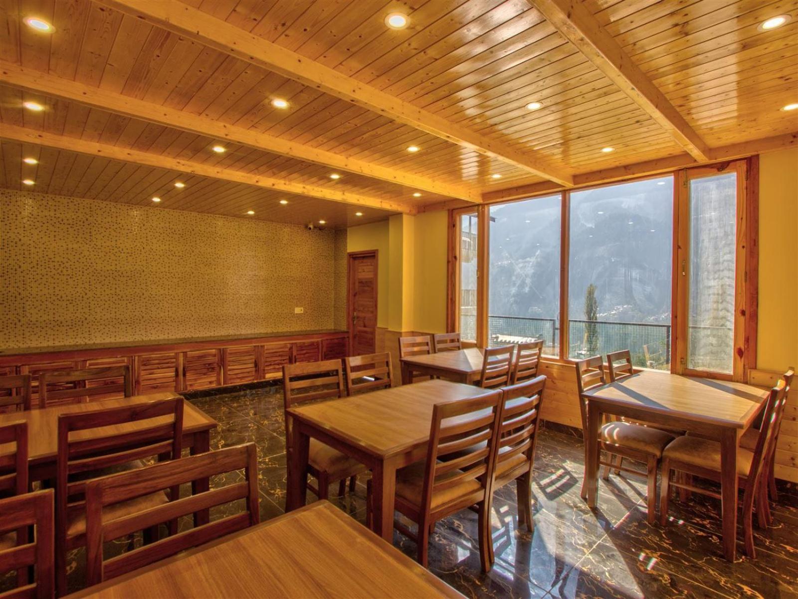 Hotel Golden Peak Manali Zewnętrze zdjęcie